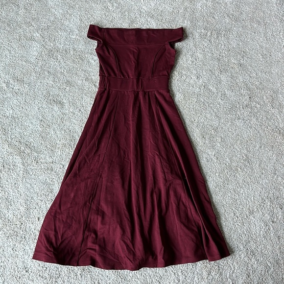 Offshoulder burgundy color dress - Picture 1 of 3